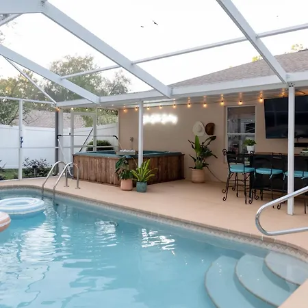 Escape To Secluded Spa With Heated Pool, Firepit And Game Room With Billiards